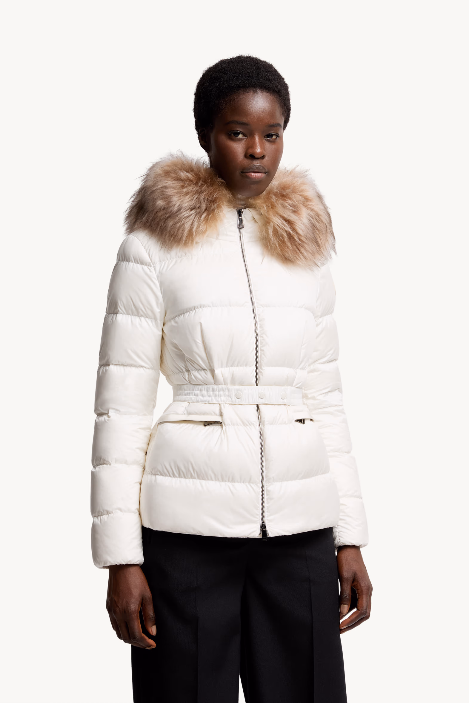 Plumífero corto con capucha y ribete de lana de oveja joven Boed Mujer Blanco Moncler 3